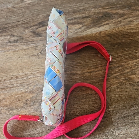 Nahui Ollin Smarties Red and White Crossbody Bag with Geometric Trim - Picture 7 of 7